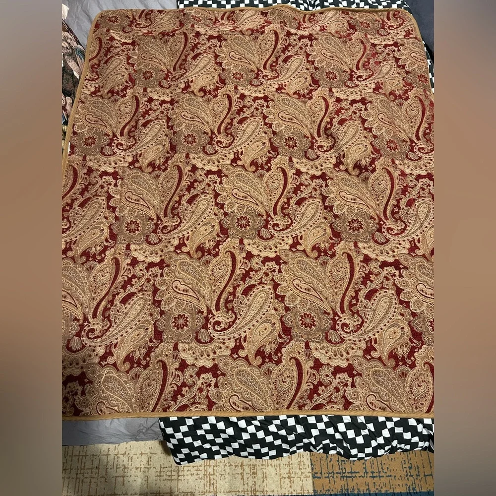 🐶Kirkland Paisley pet bed / crate mat or floor cushion Blanket